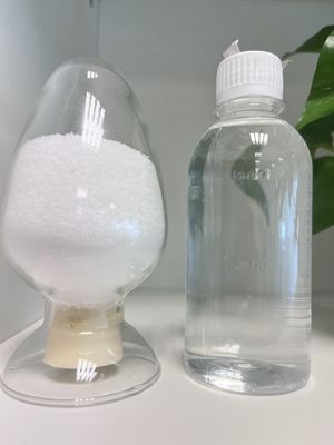 Anionic Polyacrylamide APAM الصيغة الكيميائية Flocculant المستخدمة في استغلال حقول النفط
